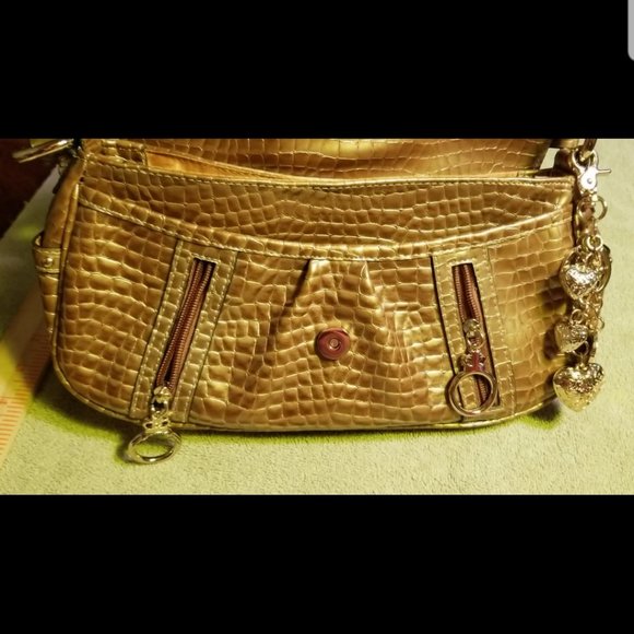 Kathy Van Zeeland Gold Shoulder Bag with KVZ Keychain Charm Heart Key Ring - Picture 10 of 16